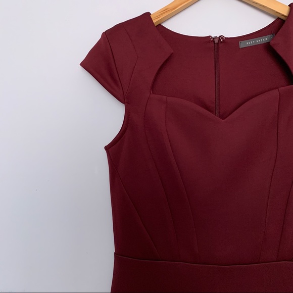 Sexy Chic Romantic Old Money Bodycon Sweetheart Pegged Dress in Burgundy Red (S) - Picture 4 of 5